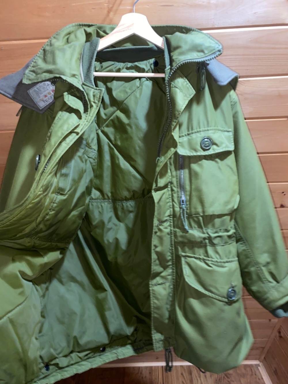 Canadian Forces Army Gore-Tex IECS Combat Parka 70/36 (Fits like a Large) - Picture 9 of 9